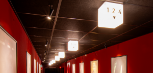 PAMcinema - Kinoinstallation; Wegweiserbeleuchtung Deckenbeleuchtung